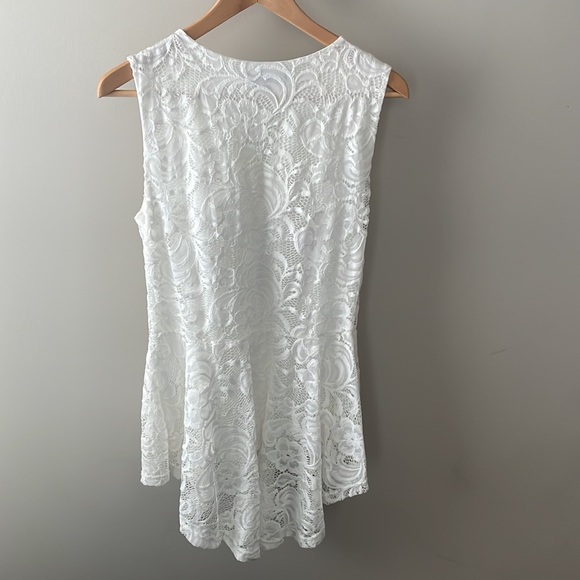 Stunning Dressy Top - Picture 4 of 7